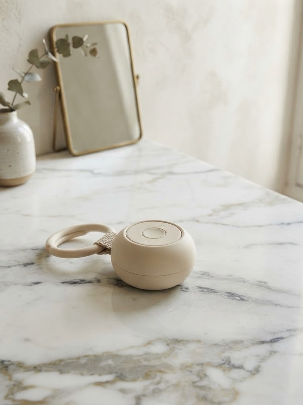 Hatch Rest Go Portable Sound Machine in Putty